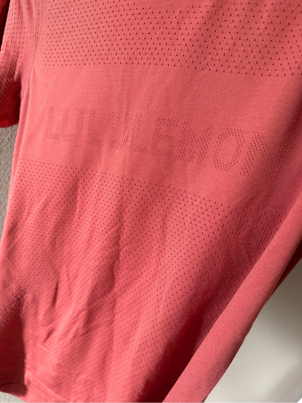 lululemon breeze by graphic 6